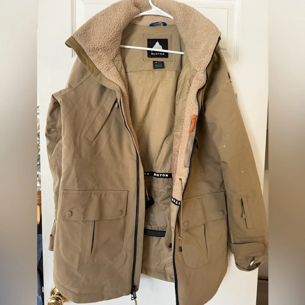 Burton Women’s Ski/Snowboard Jacket - Picture 1 of 4